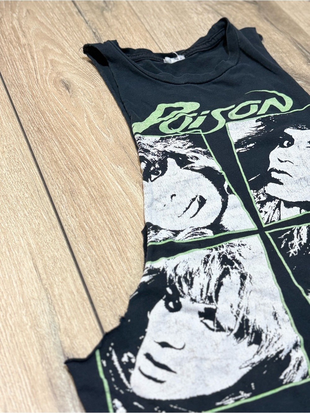 Poison Graphic Band Tee Muscle Tank Vintage Wash Black Size Small - Picture 8 of 15